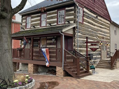 Log Cabin on the Square - Chamber of Commerce Offices (2)